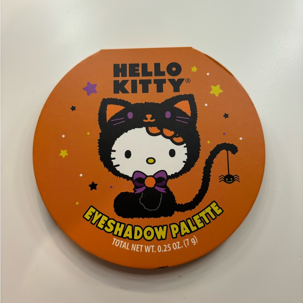Hello Kitty eyeshadow palette